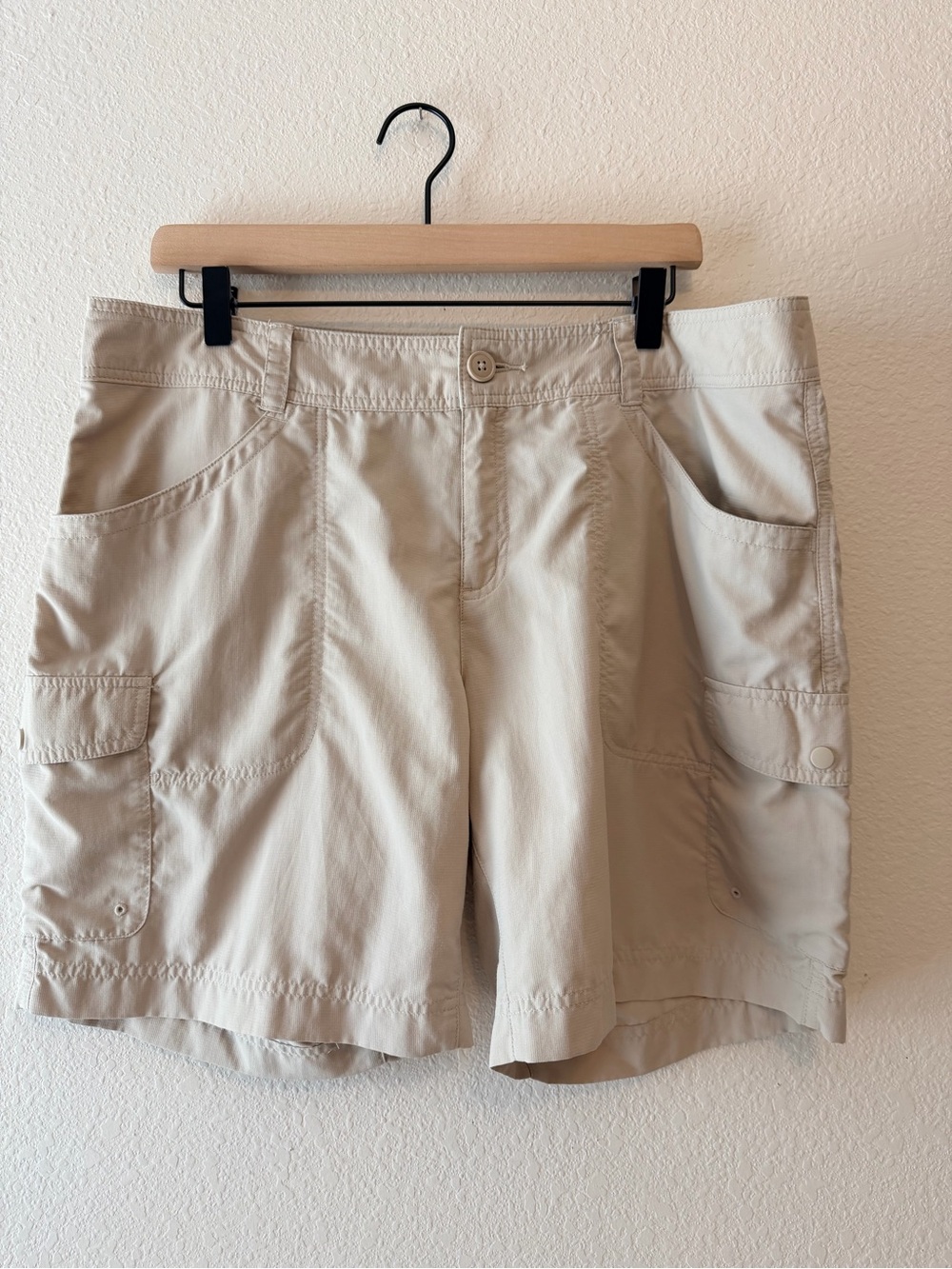 Columbia Omni-Wick Women’s Cargo Hiking Shorts